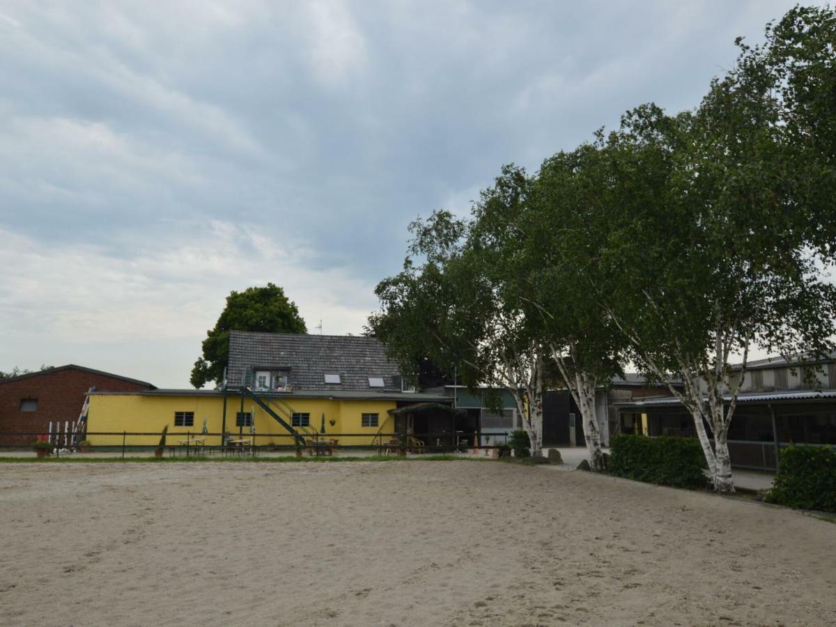 Holiday Home On A Farm Near Duesseldorf Juchen Luaran gambar